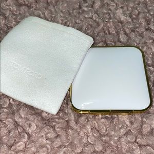 Tom Ford Radiant Perfecting Powder 01 Gilt Glow